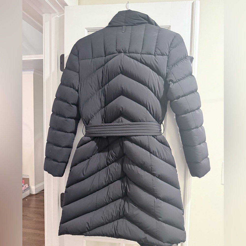 NWT Mackage Ilena Down Jacket. Black, Sz Med. Great Luxury Gift for the Holidays - Picture 12 of 15